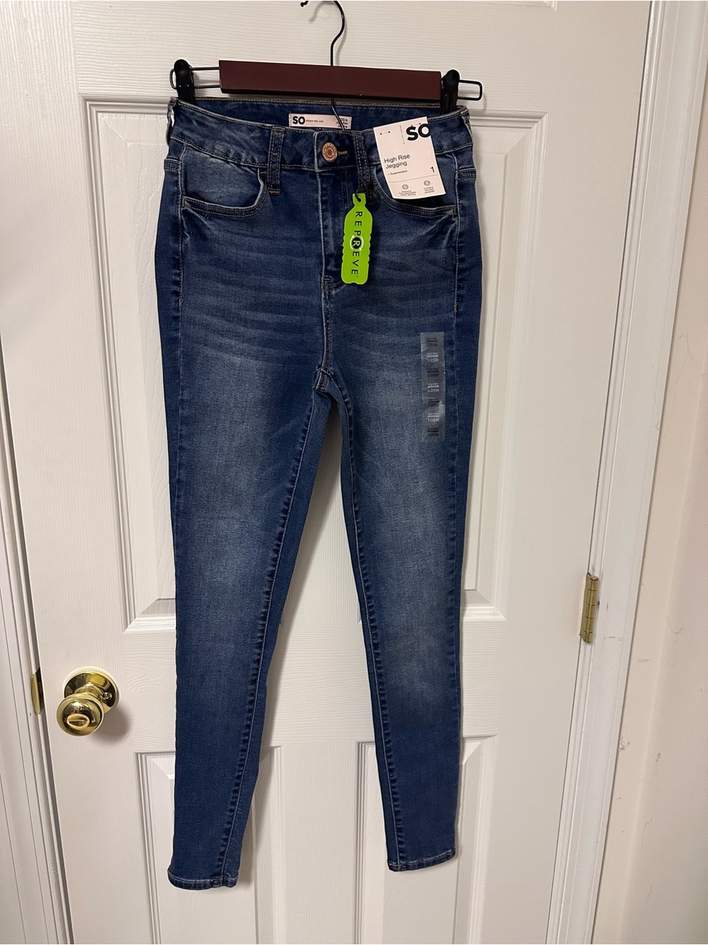 SO Women's High-Rise Skinny Jeans in Medium Dark Blue